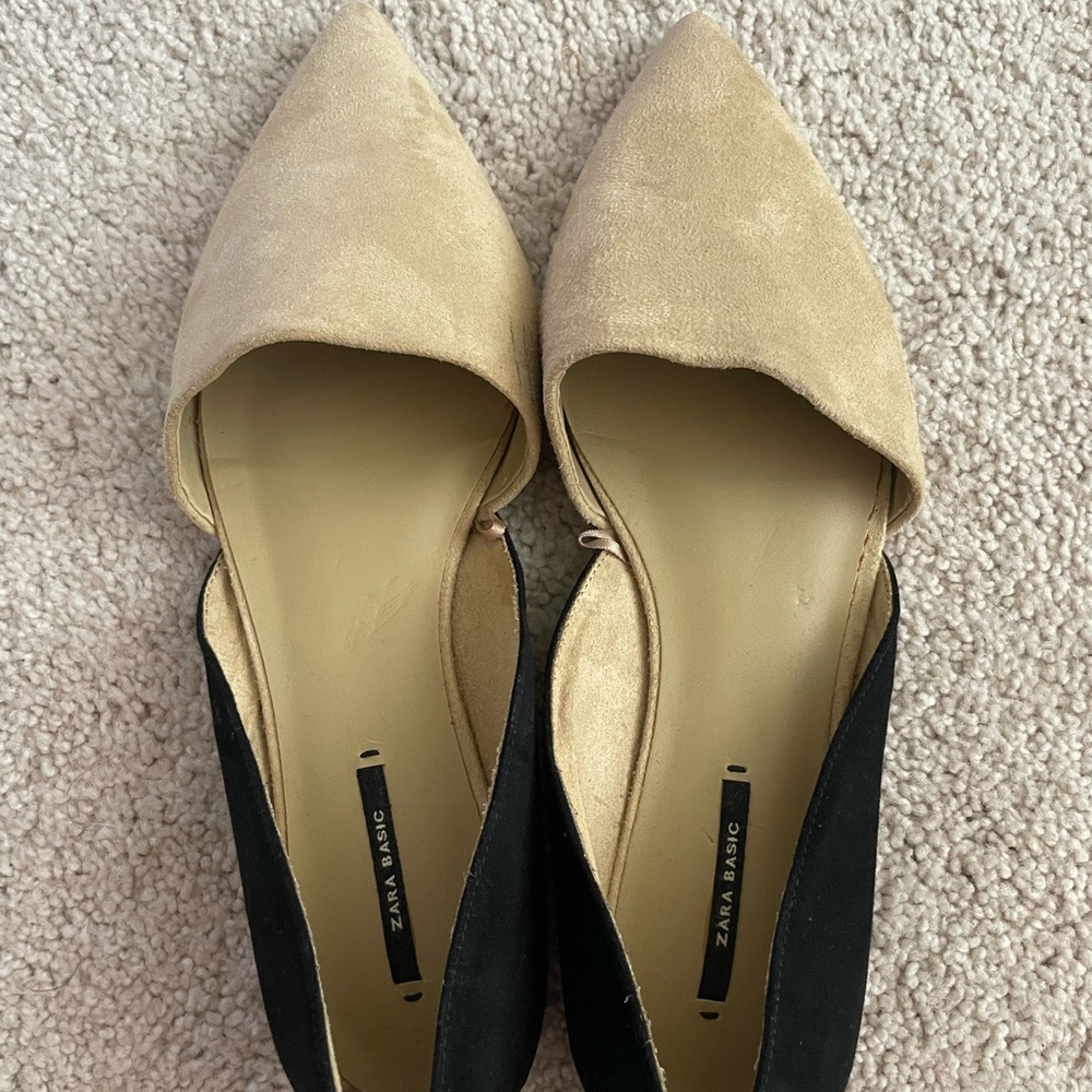 ZARA BASIC POINTED TOE FLATS